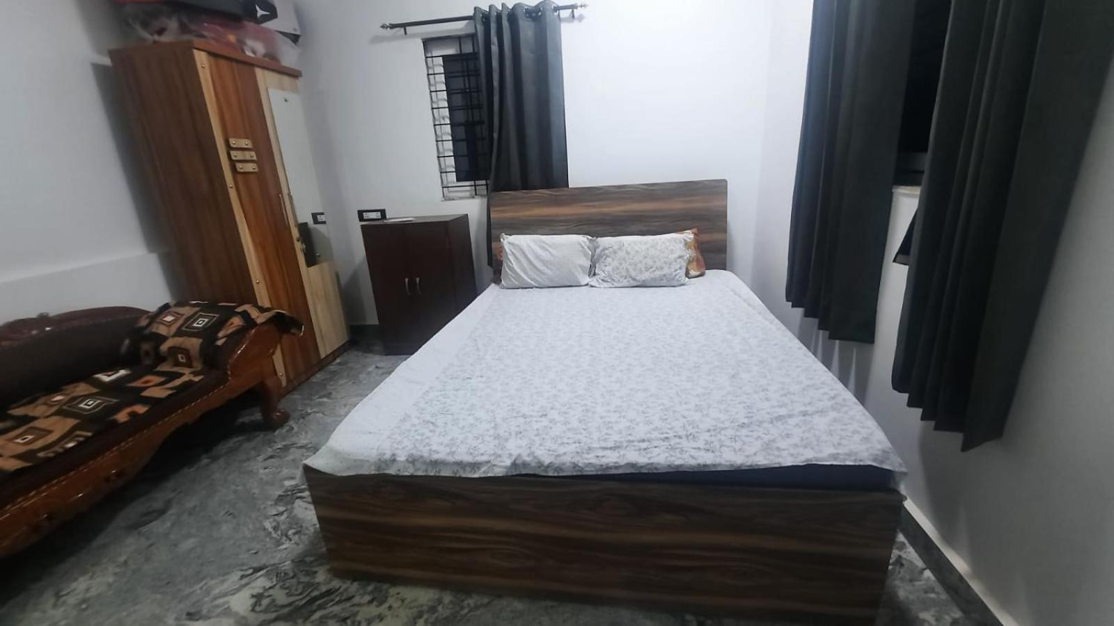 Shivsangit Guest house